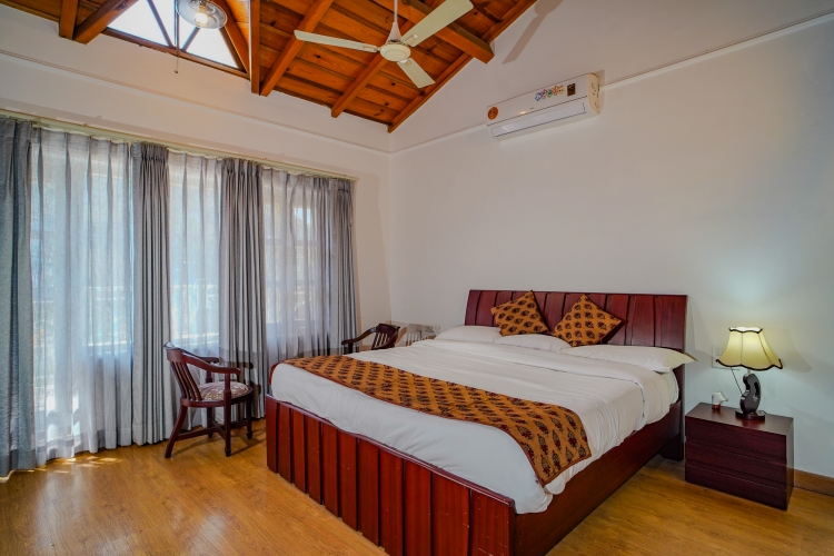 Neelesh Inn